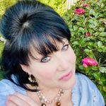Steffanie Bond - @tessbonddesigns - Instagram