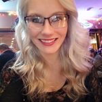 Tess Daugherty - @tacos_dogs_love - Instagram