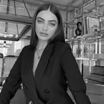 𝖳𝖤𝖲𝖲𝖠 𝖬. 𝗗𝗘𝗖𝗞𝗘𝗥. - @doulceputa - Instagram