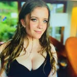 Tess Gray - @the_petite_activist_part2 - Instagram