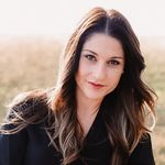 Tess Johnston - @tessjohnston80 - Instagram