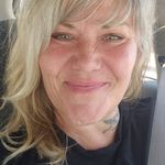Tess Larson - @tesslarson74 - Instagram