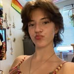 Tess Larson - @tesslarsonn - Instagram
