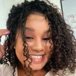 Thaissa Leal - @thayleeeal - Instagram