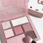 @the.abishop - Instagram
