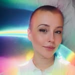 Théa Carson - @theunderthea - Instagram