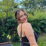Thea - @theareeder - Instagram