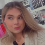 Thea Young - @theayoung.127 - Instagram