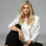 Danielle Rose-Global Real Estate Advisor+empowerHER Founder - @thedanielle.rose - Instagram