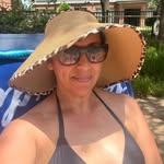 theresa - @theresacapps - Instagram