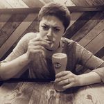 Robyn Thomas-Beswick - @thomasbeswickrobyn - Instagram