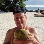 Thomas Büchler - @thomasthenomad - Instagram