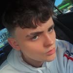 tom - @thomasharrison_18 - Instagram