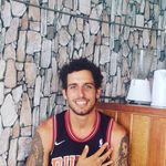 Thomas Hearne - @thomashs4 - Instagram