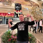 Thomas Hoang - Facebook