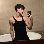 thomas loves himself - @_.thomas._.lestrange - Instagram
