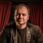 Thomas Moloney - @thomasmoloneymagician - Instagram