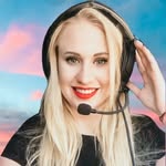 Heather Thomas | Pilot - @blueskyheather - Instagram