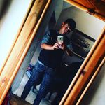 Jordan Thomas-reading - @jordanthomas943 - Instagram