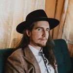 Thomas Rolison - @desertvelociraptor - Instagram