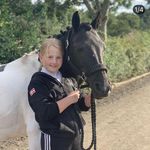 Tia Bentzen - @tiahogh - Instagram