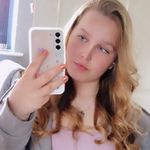 Tia - @tiahowells130 - Instagram