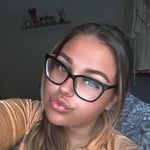 Tia - @tiavickers_ - Instagram