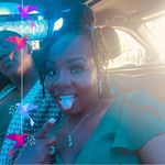 Tia Willis - @lovely.love.lump - Instagram