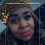 Tiffany Hinton Hatch - @findingmychristmas - Instagram