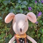 🐭Tim & his human mom👩🏻 - @tiny_tims_miniworld - Instagram
