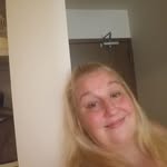 Tina Albert - @tina.albert.988 - Instagram