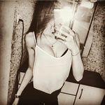 tina Batt - @tinabatt02.11.02 - Instagram