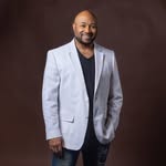 Todd Smith - @bachatero614 - Instagram