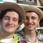 La colocation de Tom et Aubin - @lacolocationdetometaubin - Instagram