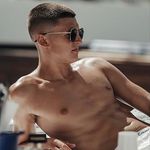 Tom Bates - @tombatez - Instagram