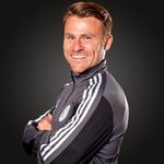 Dr Tom Bates - @tombatescoaching - Instagram