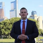Tom Bayer - @_financebro - Instagram
