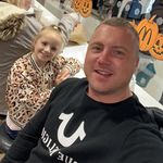 Tom Burkett - @tomburkett1 - Instagram