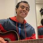 Tom Cabral - @cantatomcabral - Instagram