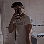 Tom chaumes - @tomchaumes - Instagram
