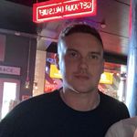tom danks - @tomdanks_ - Instagram