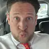 Tomhenson - @tomhensonkl - TikTok