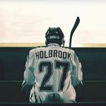 Tom Holbrook - @tommyholla27 - Instagram