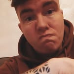 tom - @tom_plasters90 - Instagram