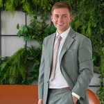 Thomas Hayes - @tomsellstownsquare - Instagram