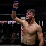@tom_sells_ - Instagram