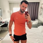 Tom Underwood - @tomunderwood989 - Instagram