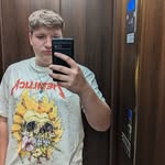 Tom Warwick - @l3nnytheshark - Instagram