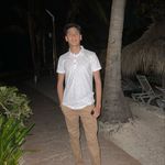 Tomas Bustos - @tomibbustos - Instagram