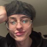 𝙏𝙊𝙉𝙄 𝙑𝘼𝙕𝙌𝙐𝙀𝙕 ✧ - @wavcarts - Instagram